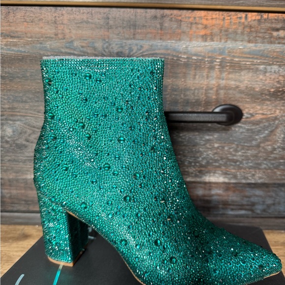 Betsy Johnson Turquoise Ankle Boots - Picture 1 of 4